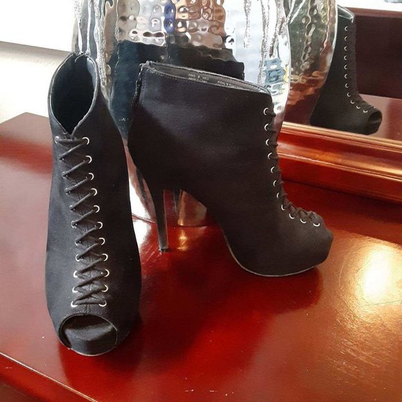 Rock & Republic Shoes - Rock & Republic faux suede lace up peep toe booties